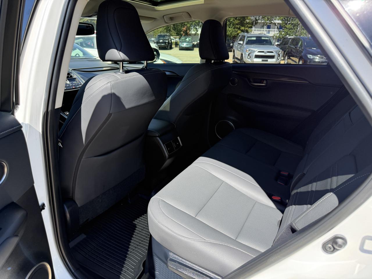 Lexus NX 300 Luxury 2021