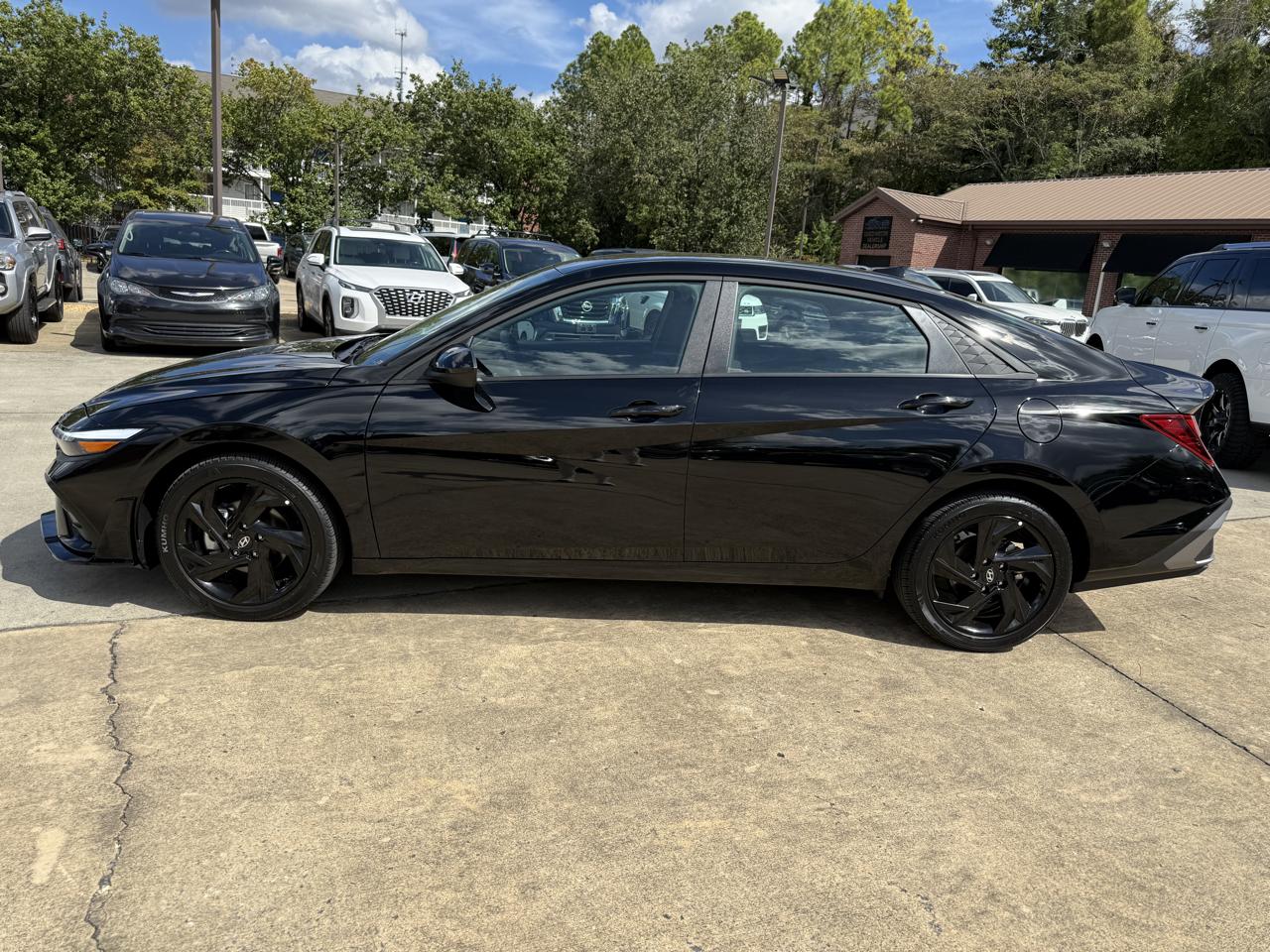 Hyundai Elantra SEL Sport 2026