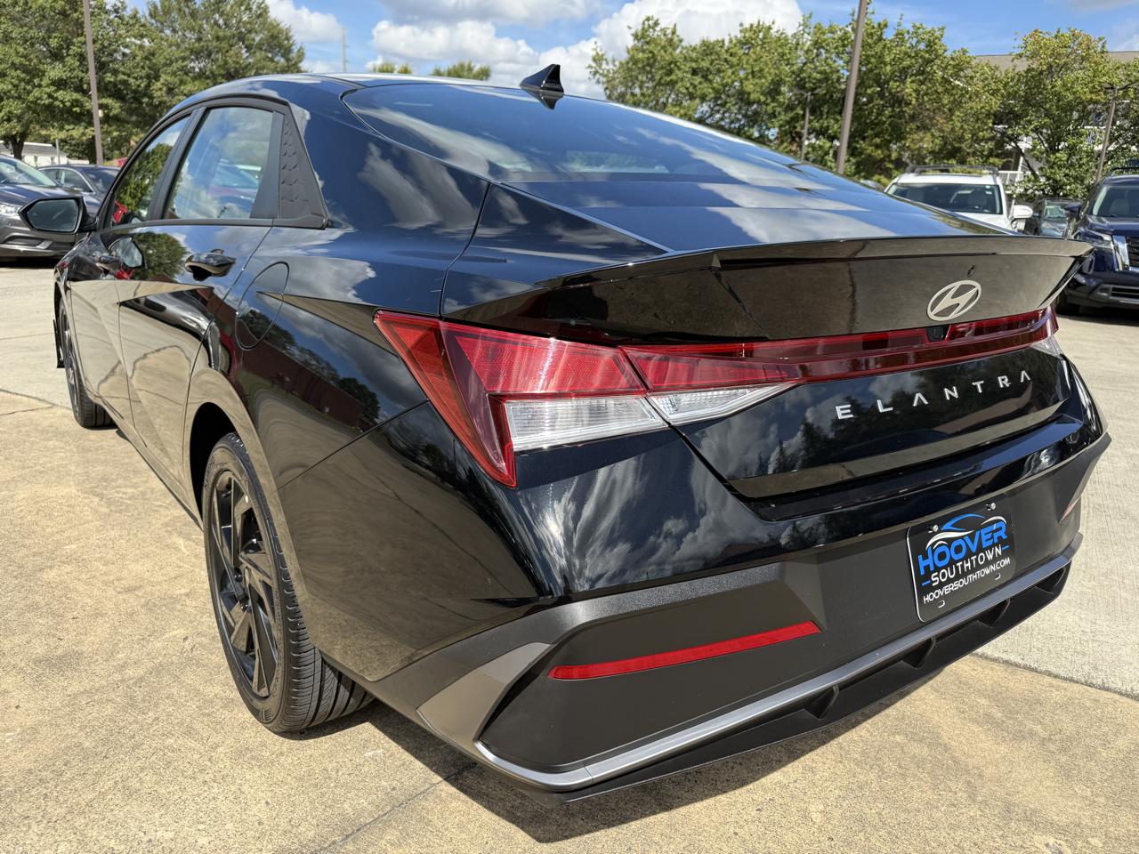 Hyundai Elantra SEL Sport 2026