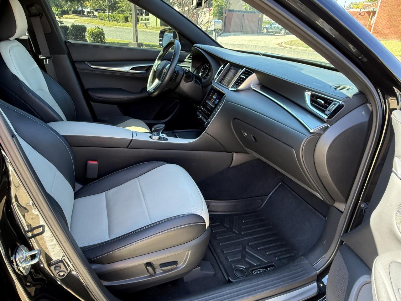 Infiniti QX55 ESSENTIAL 2022
