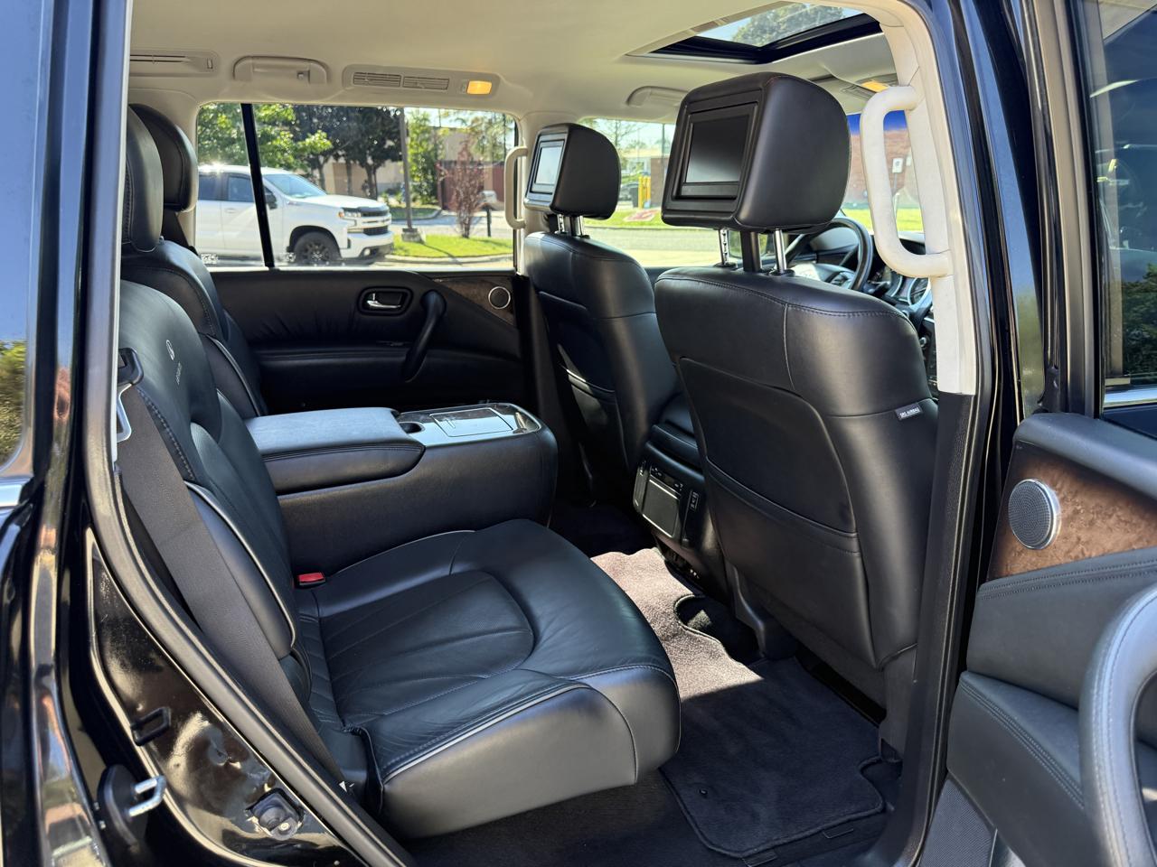 Infiniti QX80 2WD 2014