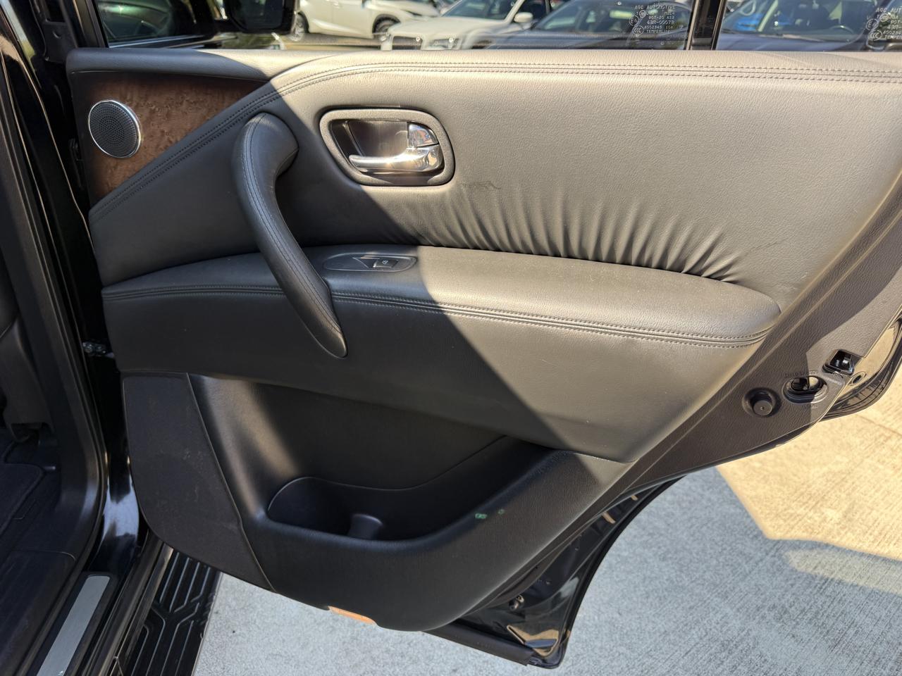 Infiniti QX80 2WD 2014