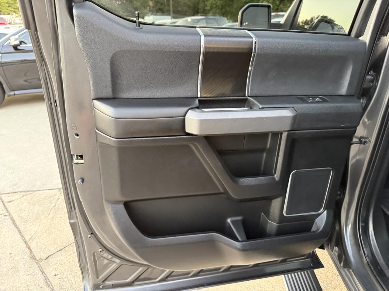 Ford F-150 Platinum SuperCrew 5.5-ft. Bed 4WD 2018