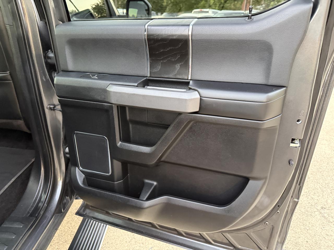 Ford F-150 Platinum SuperCrew 5.5-ft. Bed 4WD 2018