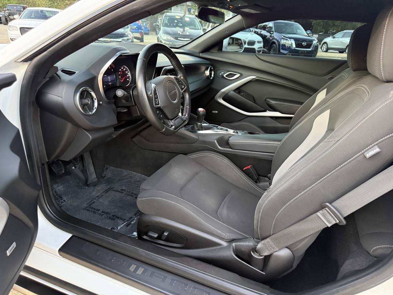 Chevrolet Camaro 2dr Cpe 1LT 2021