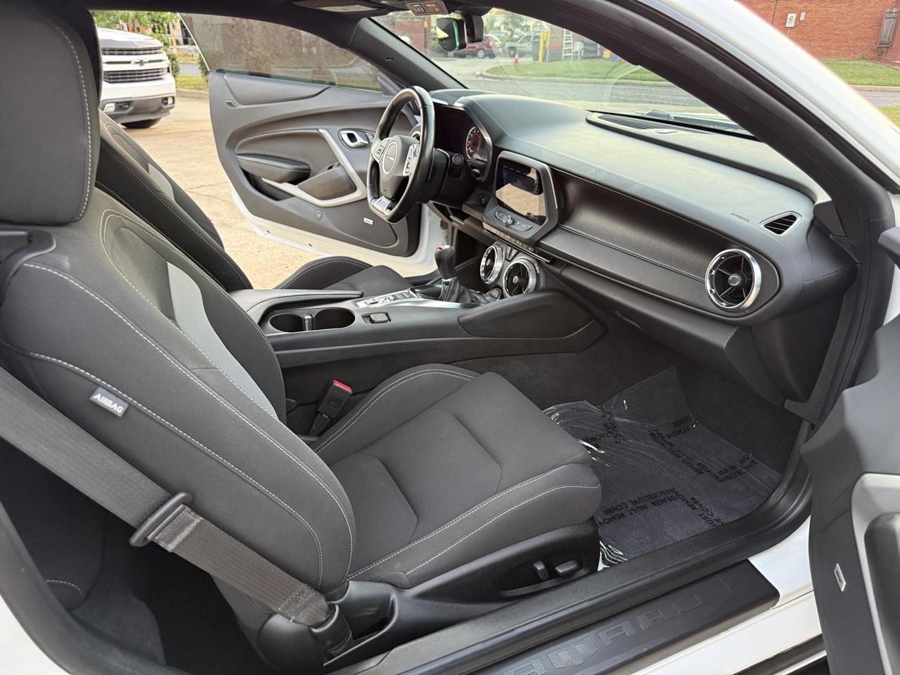 Chevrolet Camaro 2dr Cpe 1LT 2021
