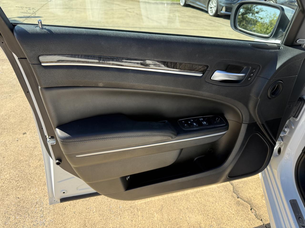 Chrysler 300 Touring L 2023