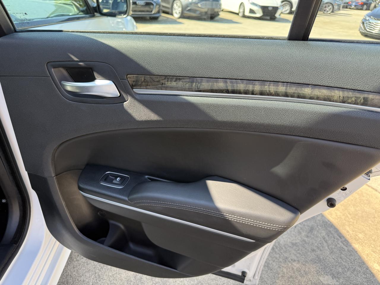 Chrysler 300 Touring L 2023