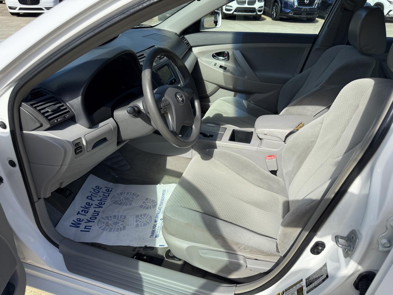 Toyota Camry Base 4D Sedan 2009