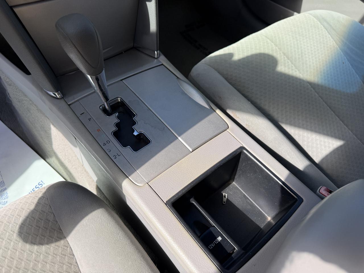 Toyota Camry Base 4D Sedan 2009