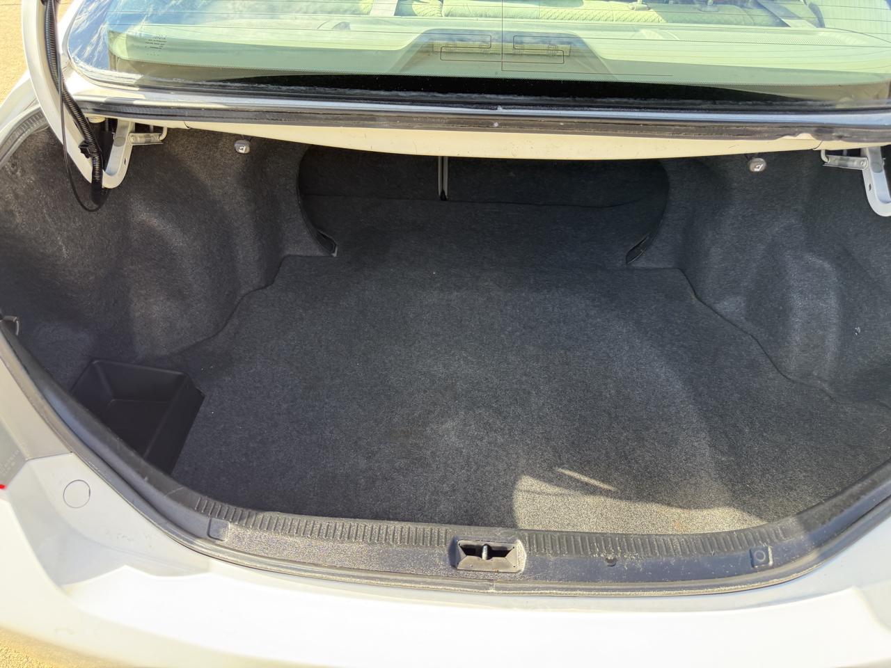 Toyota Camry Base 4D Sedan 2009