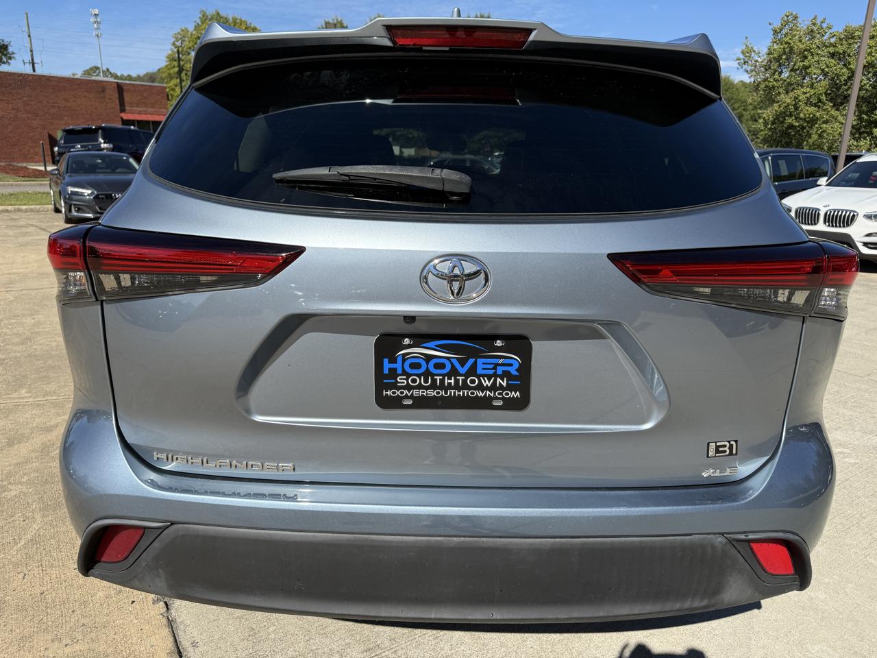 Toyota Highlander XLE FWD V6 2021
