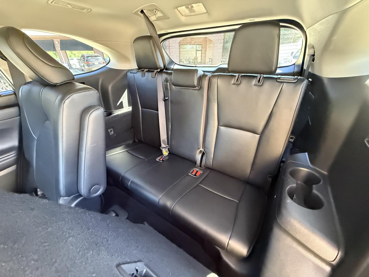 Toyota Highlander XLE FWD V6 2021
