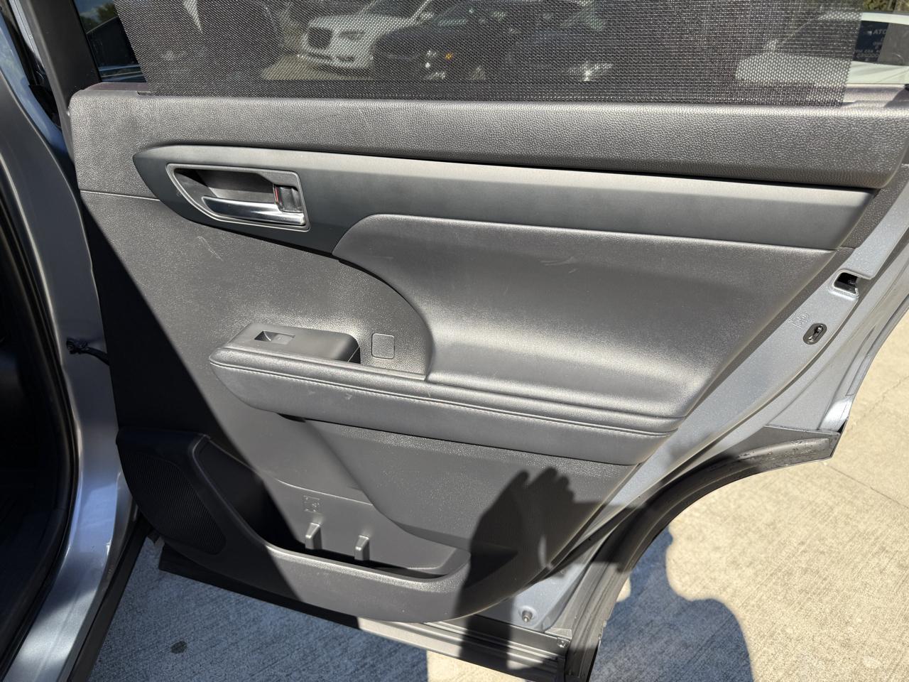 Toyota Highlander XLE FWD V6 2021