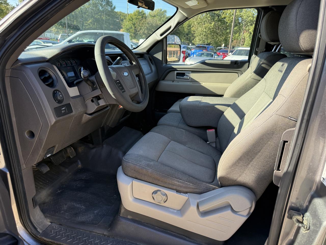 Ford F-150 4WD SuperCab 145" STX 2010