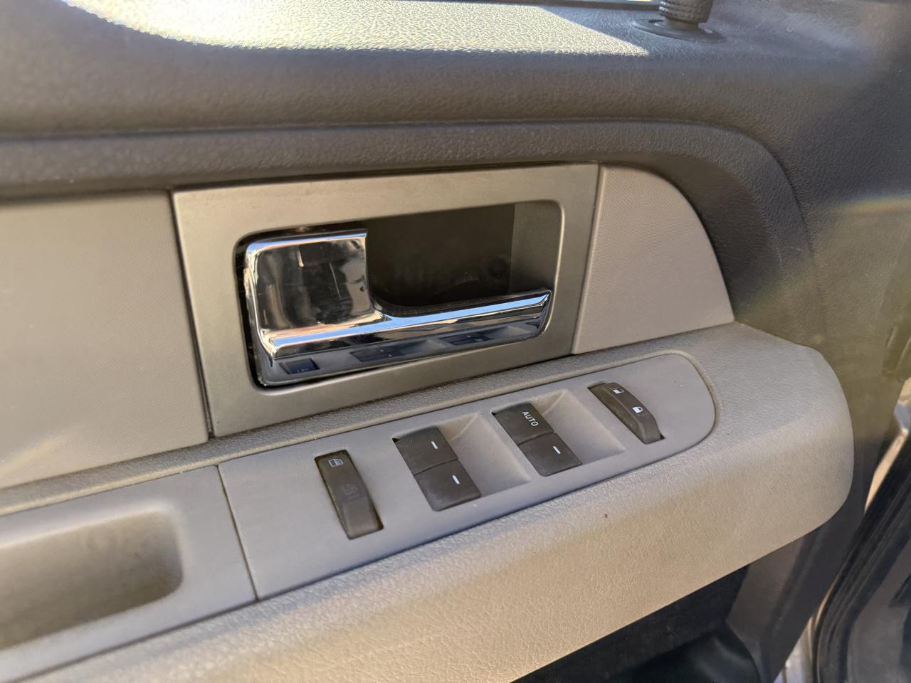 Ford F-150 4WD SuperCab 145" STX 2010