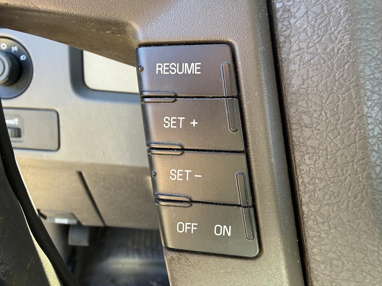 Ford F-150 4WD SuperCab 145" STX 2010