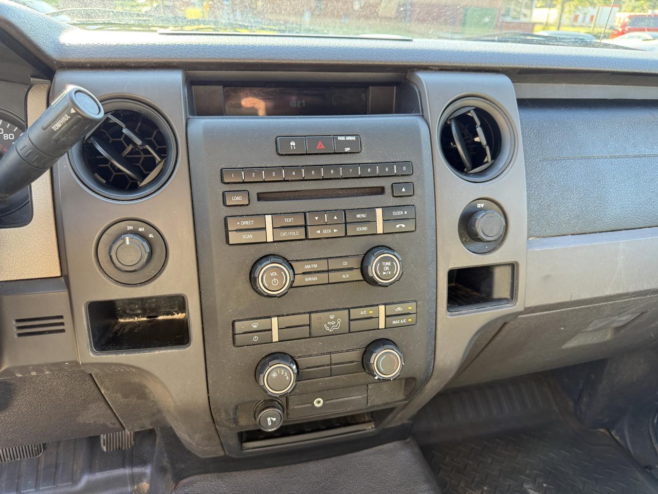 Ford F-150 4WD SuperCab 145" STX 2010