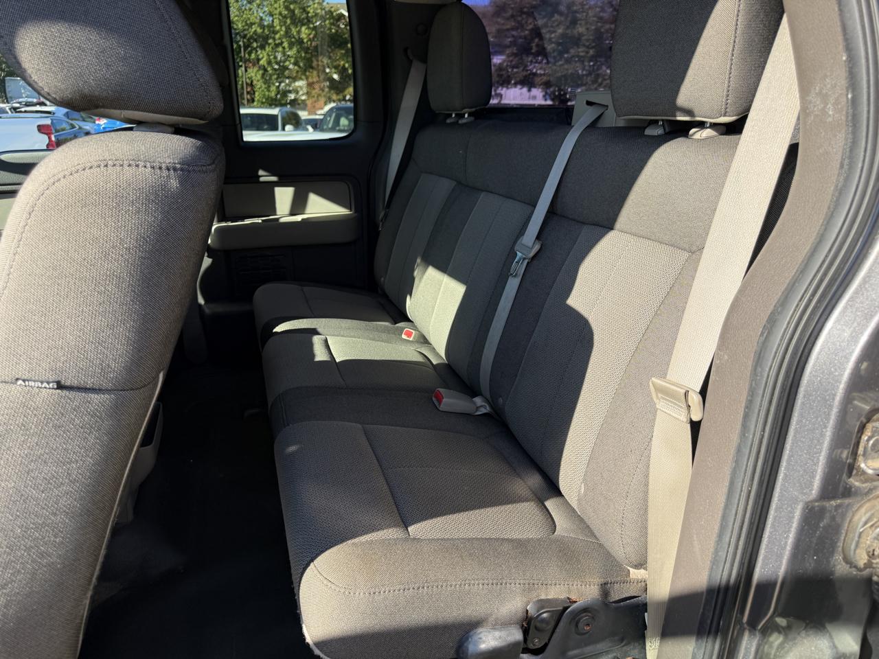 Ford F-150 4WD SuperCab 145" STX 2010
