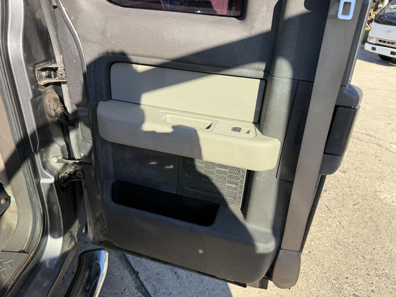 Ford F-150 4WD SuperCab 145" STX 2010