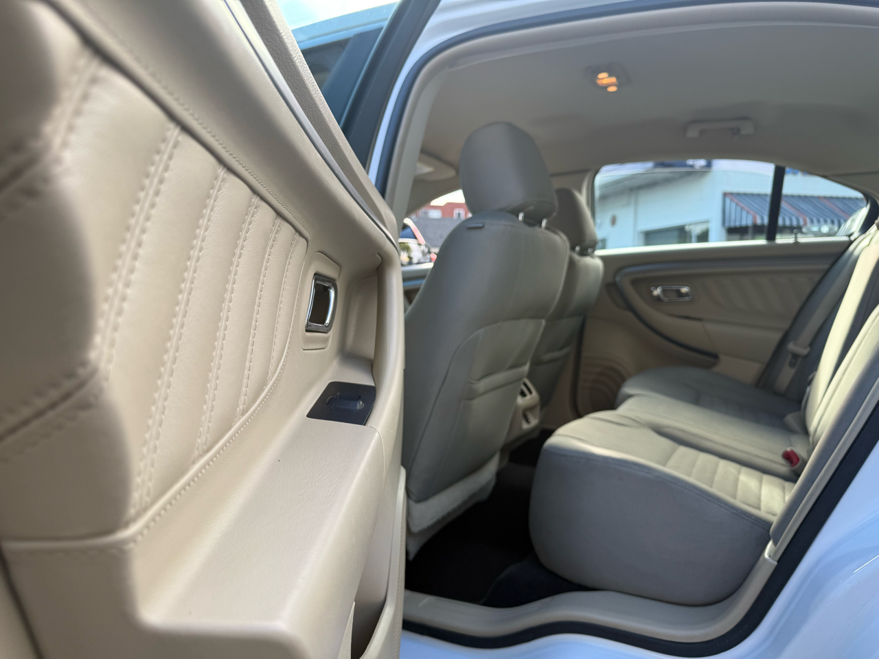 Ford Taurus  2015 Ford Taurus  2015