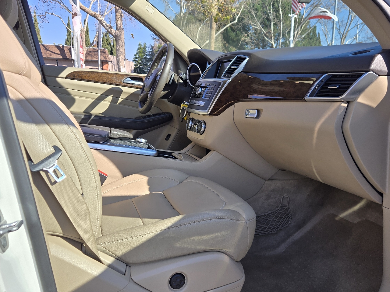 Mercedes-Benz M-Class  2012