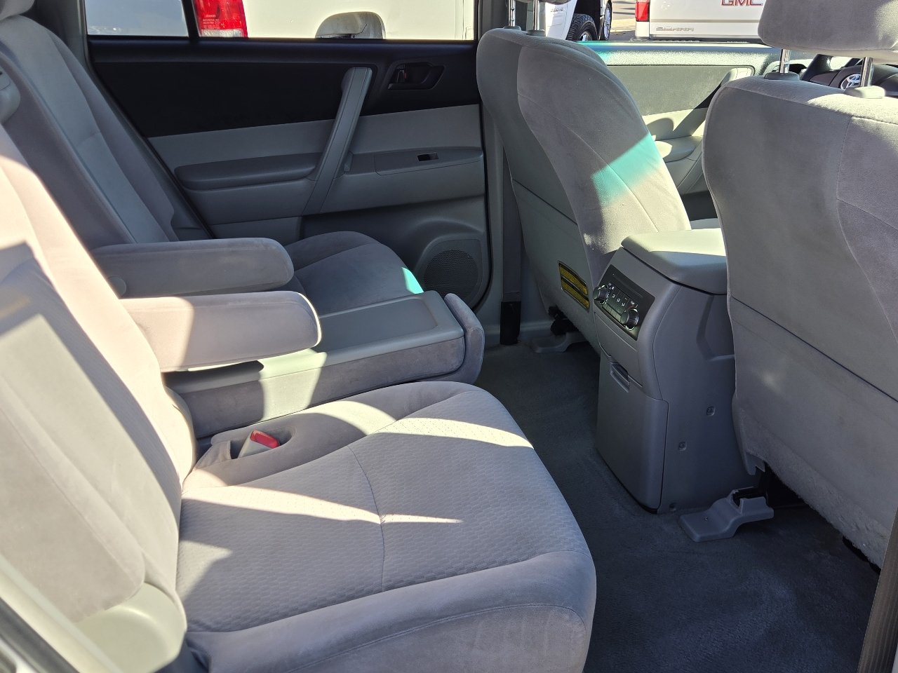 Toyota Highlander  2010