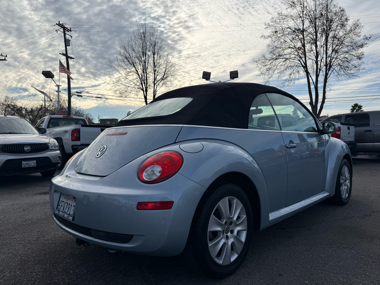 Volkswagen New Beetle  2009