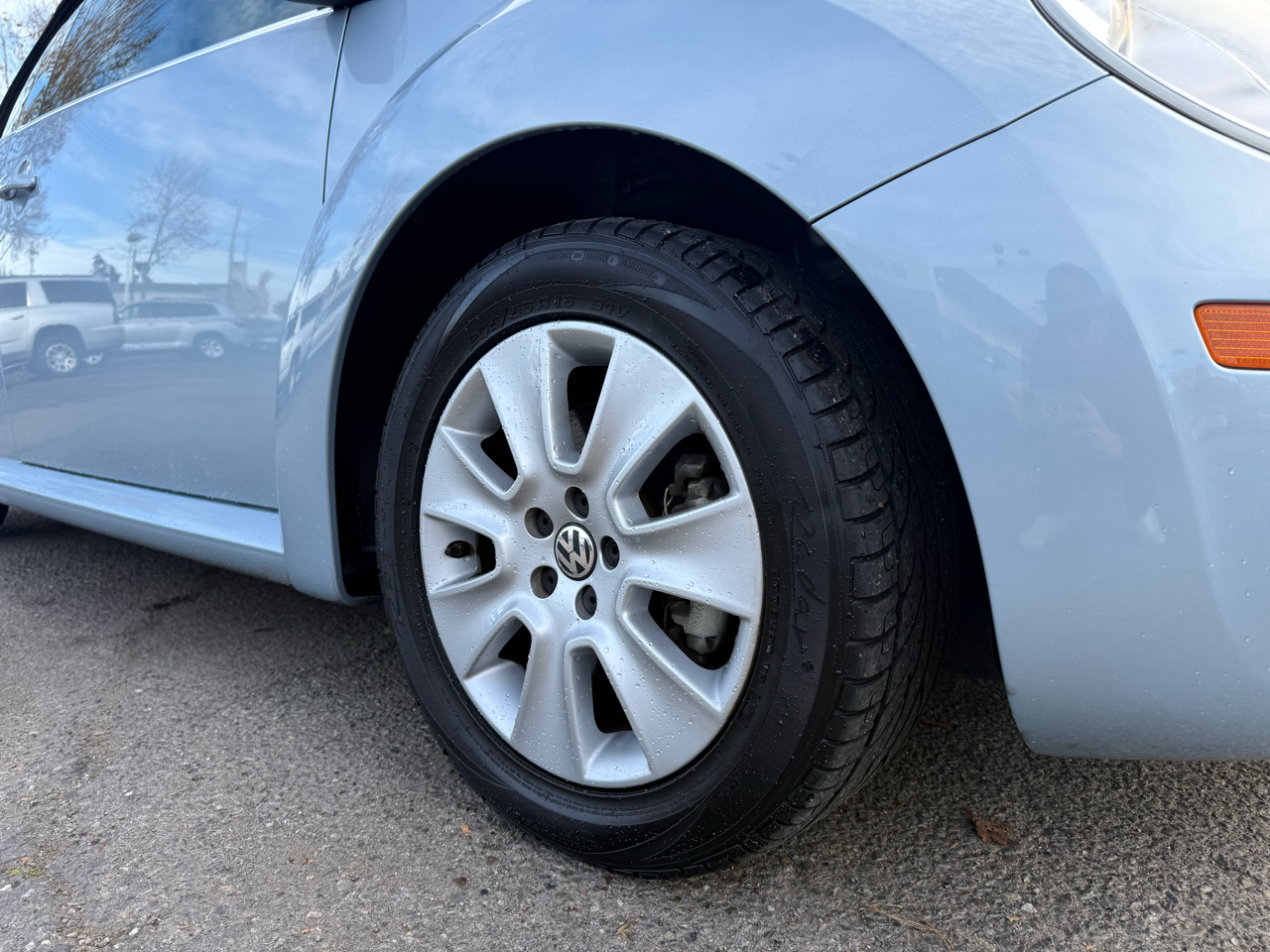 Volkswagen New Beetle  2009