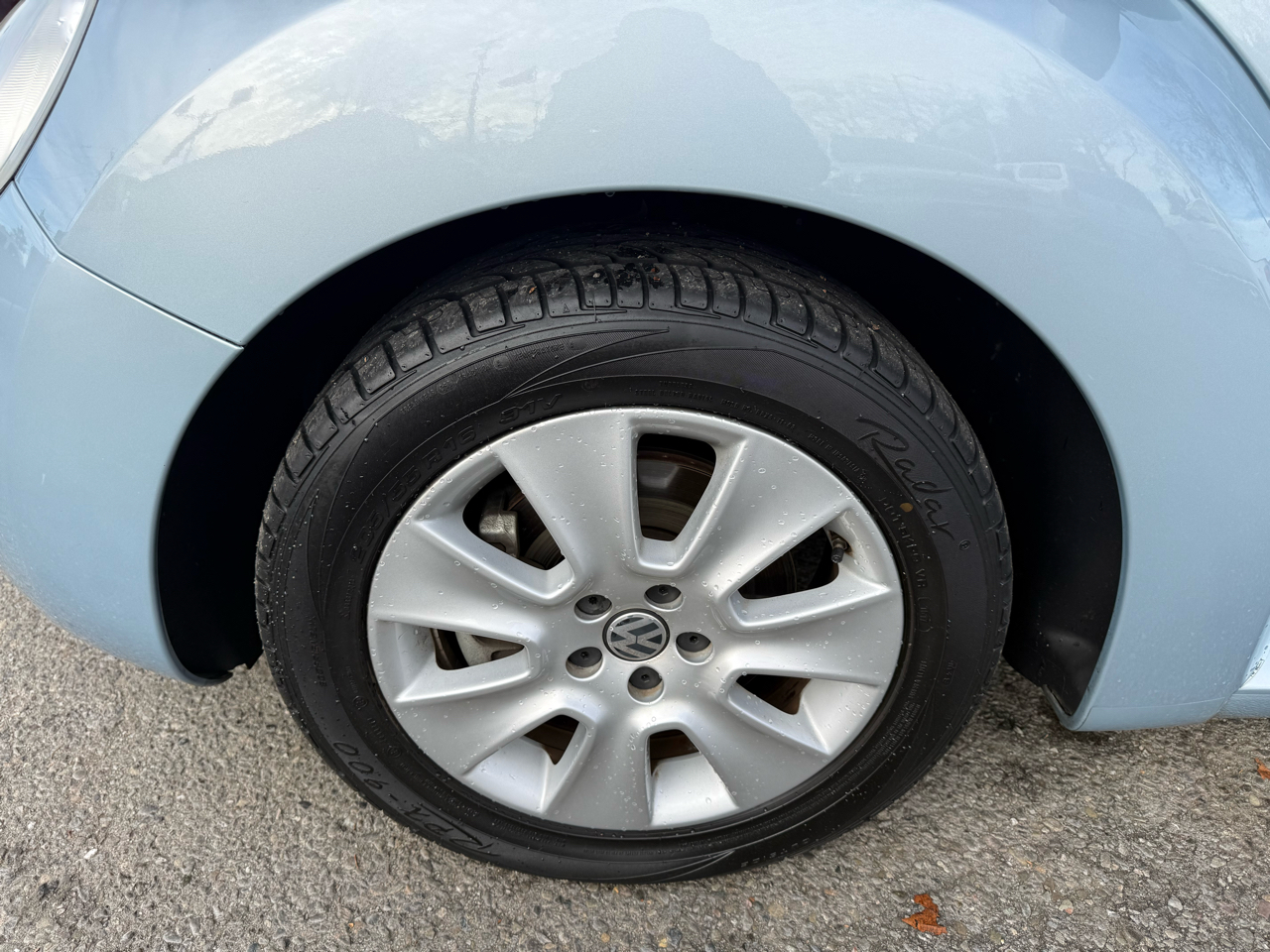 Volkswagen New Beetle  2009