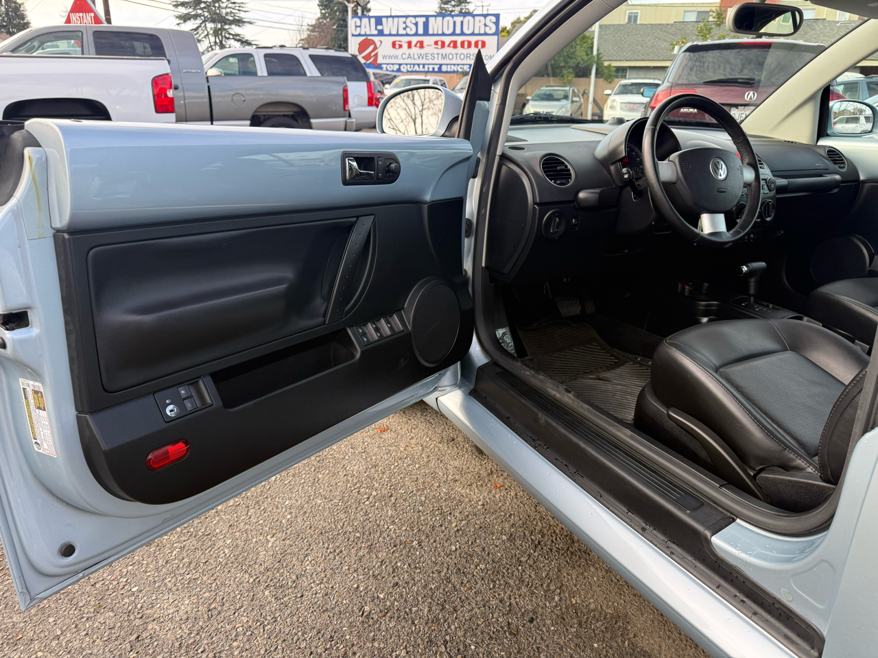 Volkswagen New Beetle  2009