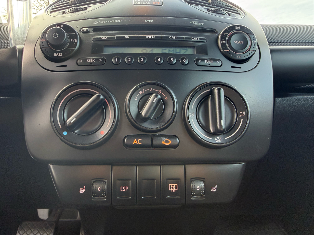 Volkswagen New Beetle  2009