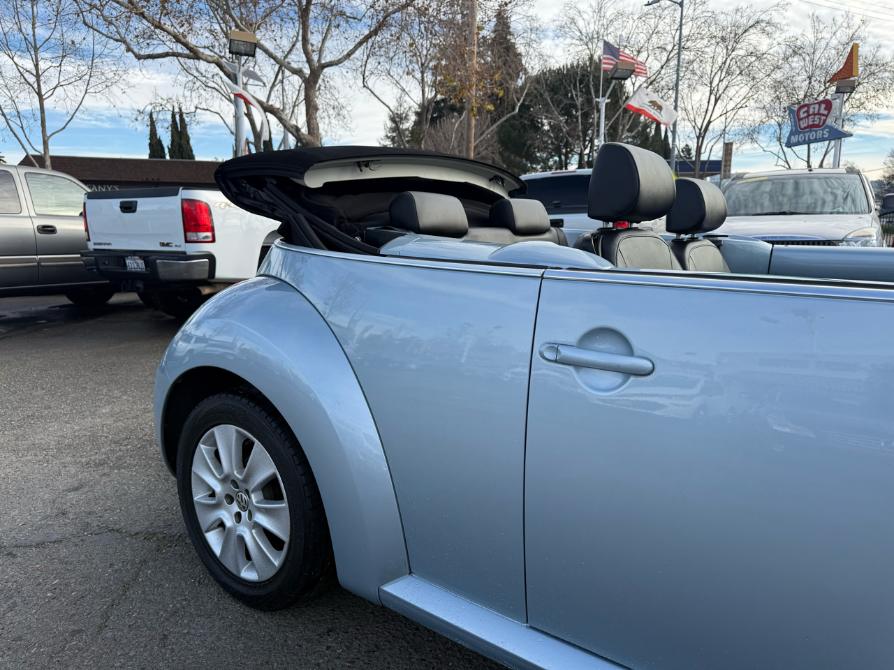 Volkswagen New Beetle  2009