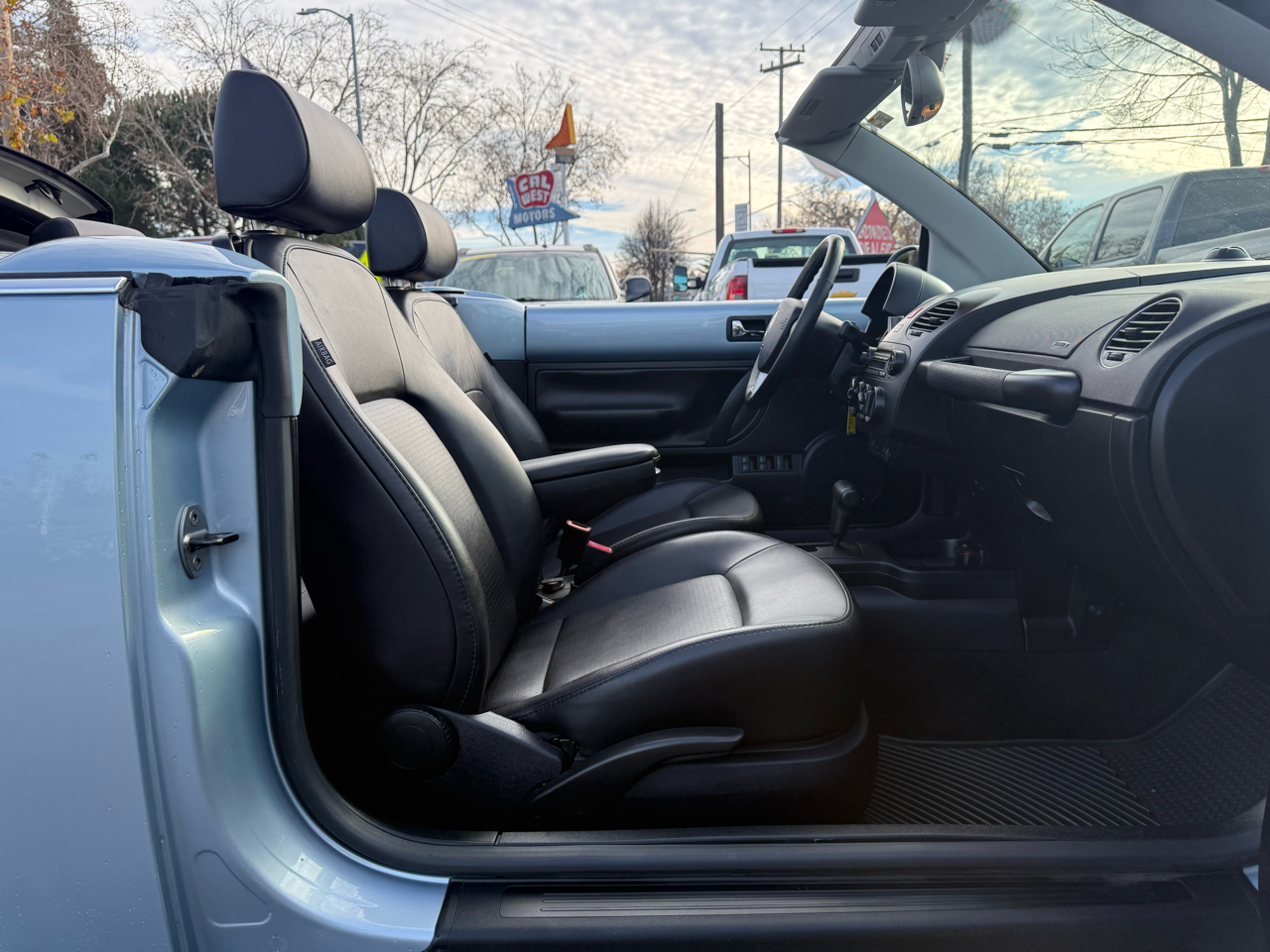 Volkswagen New Beetle  2009