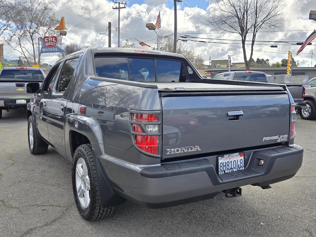 Honda Ridgeline  2012