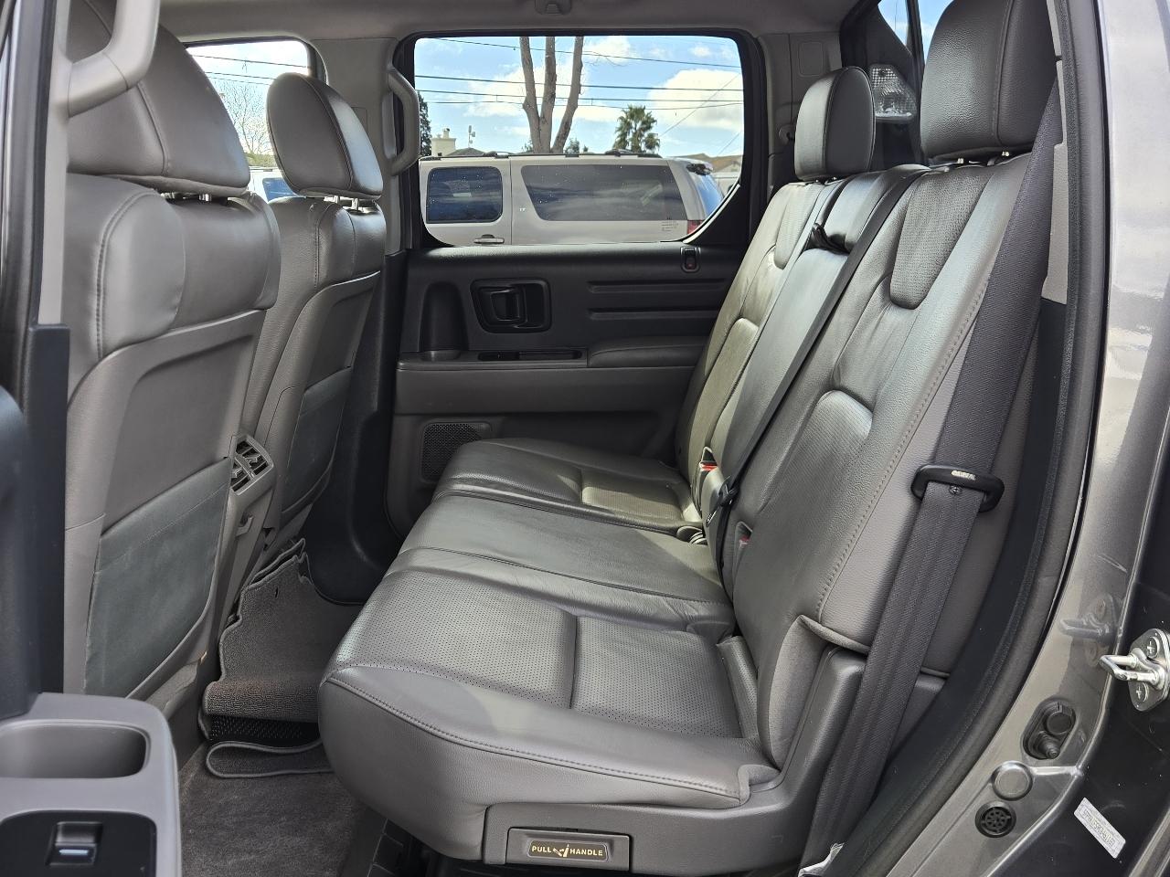 Honda Ridgeline  2012