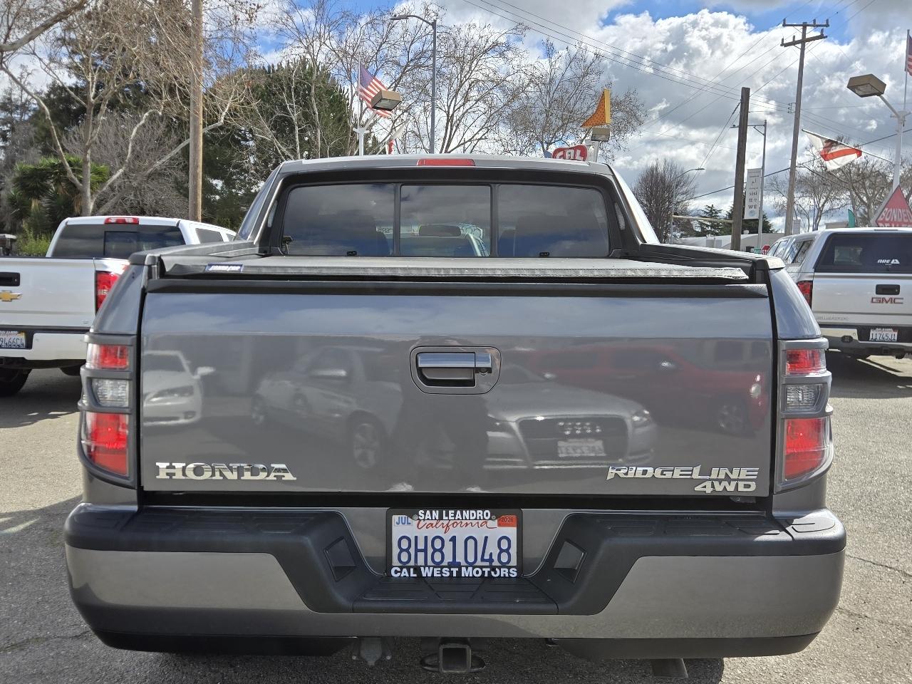 Honda Ridgeline  2012