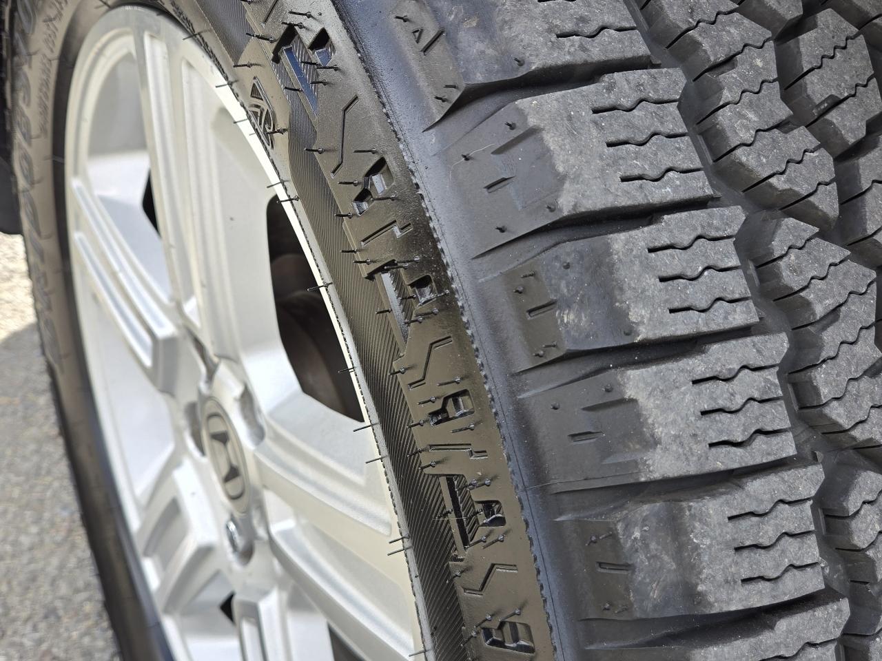 Honda Ridgeline  2012