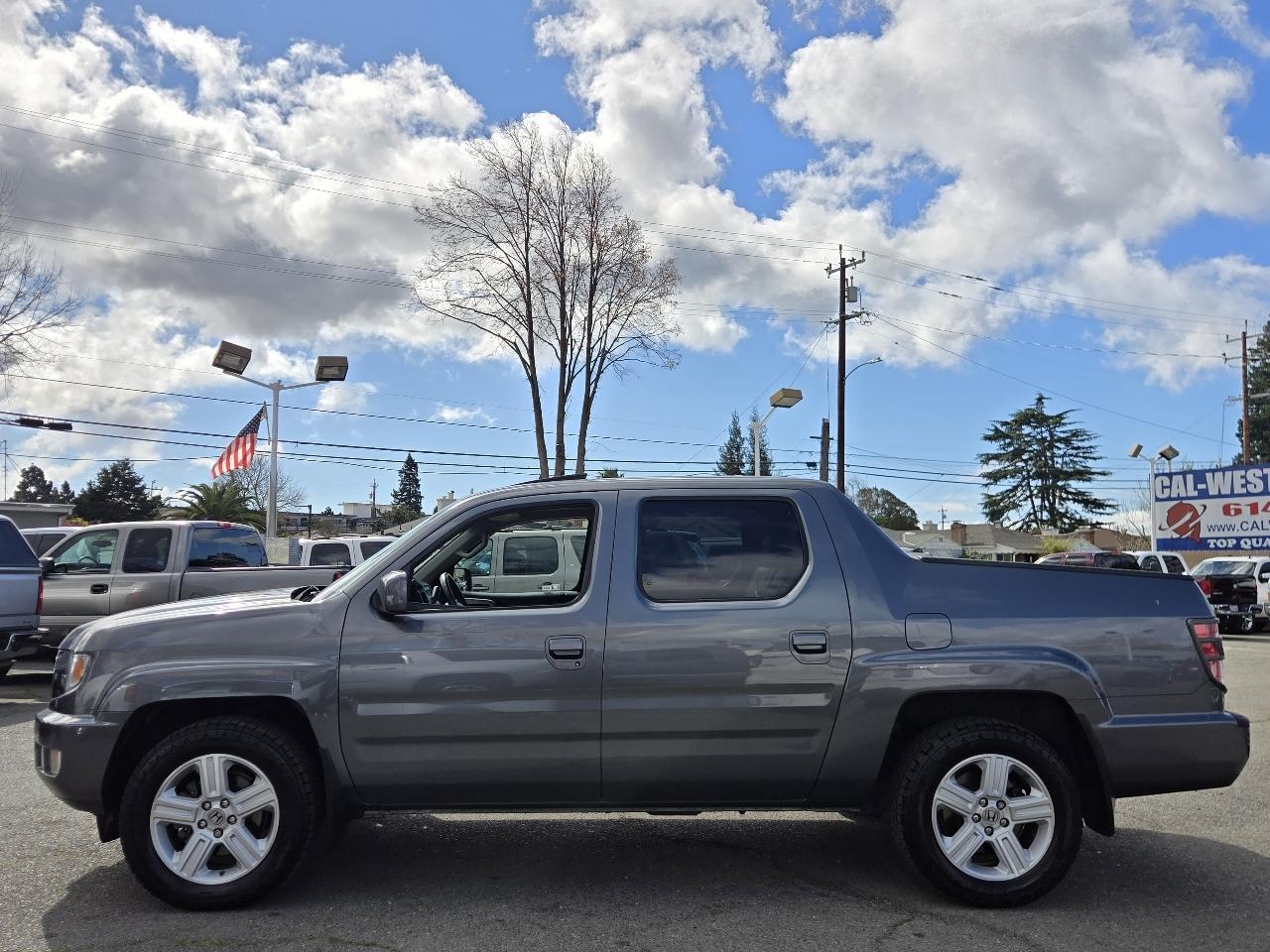 Honda Ridgeline  2012