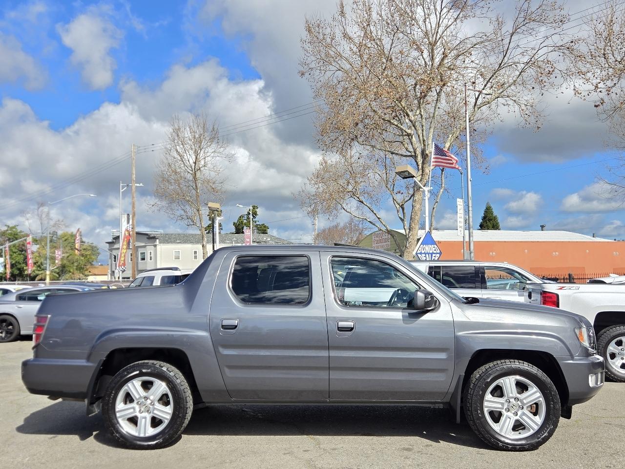 Honda Ridgeline  2012