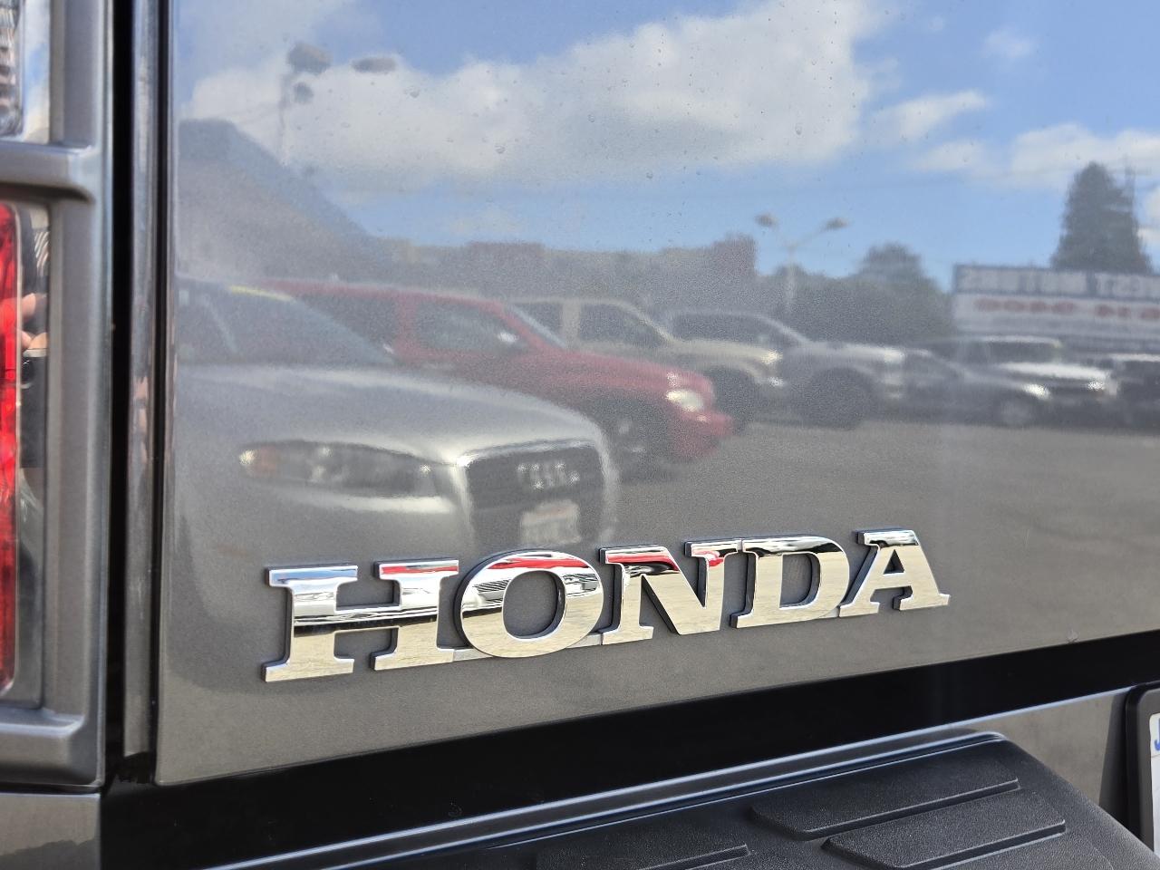 Honda Ridgeline  2012