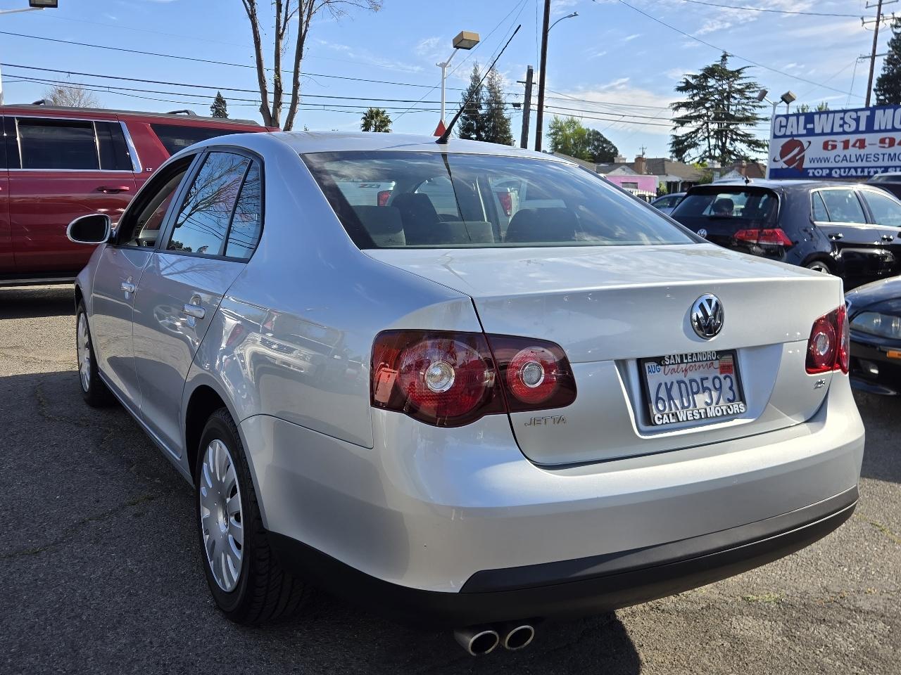 Volkswagen Jetta  2009