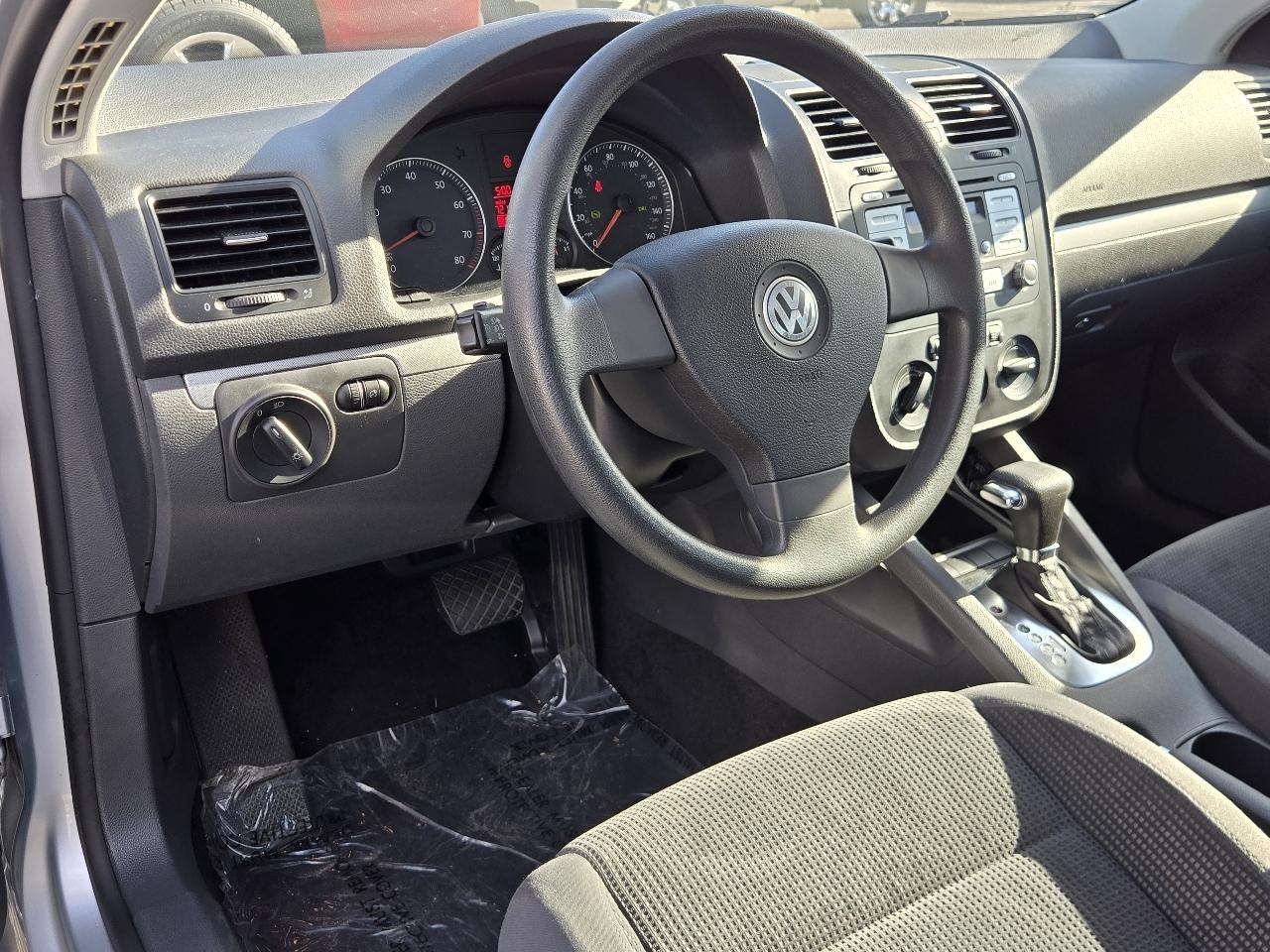 Volkswagen Jetta  2009