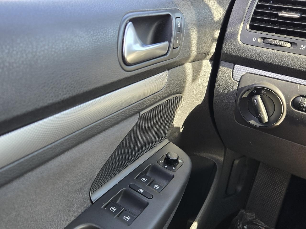 Volkswagen Jetta  2009