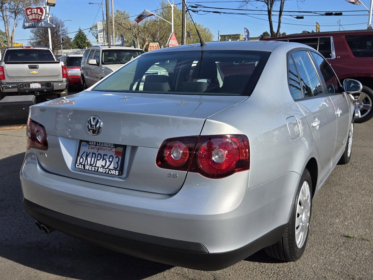 Volkswagen Jetta  2009