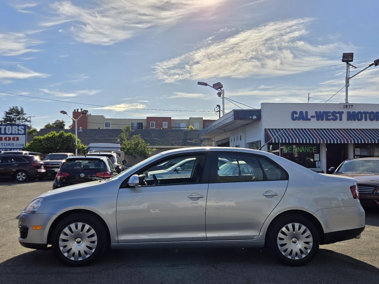 Volkswagen Jetta  2009