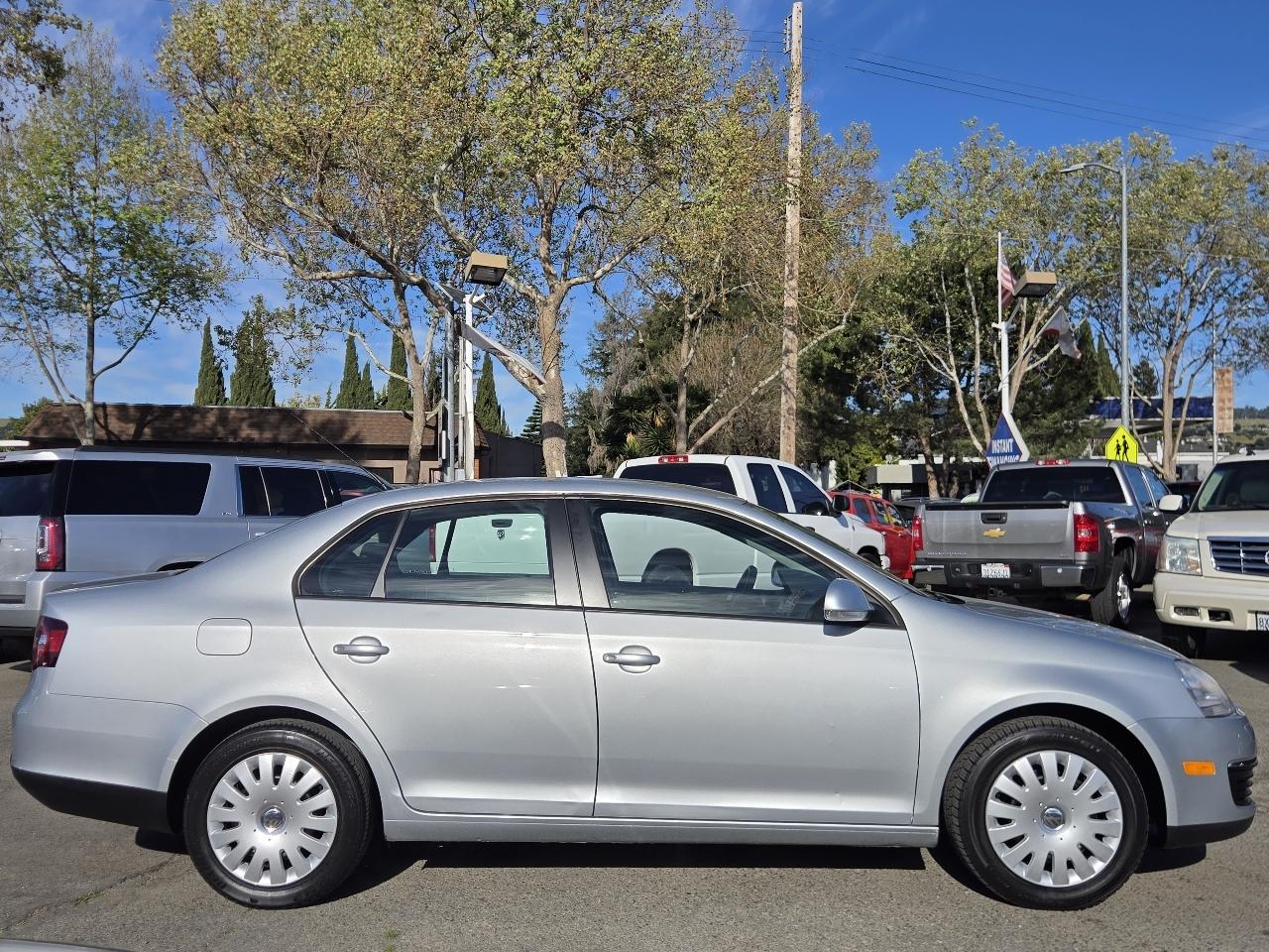 Volkswagen Jetta  2009