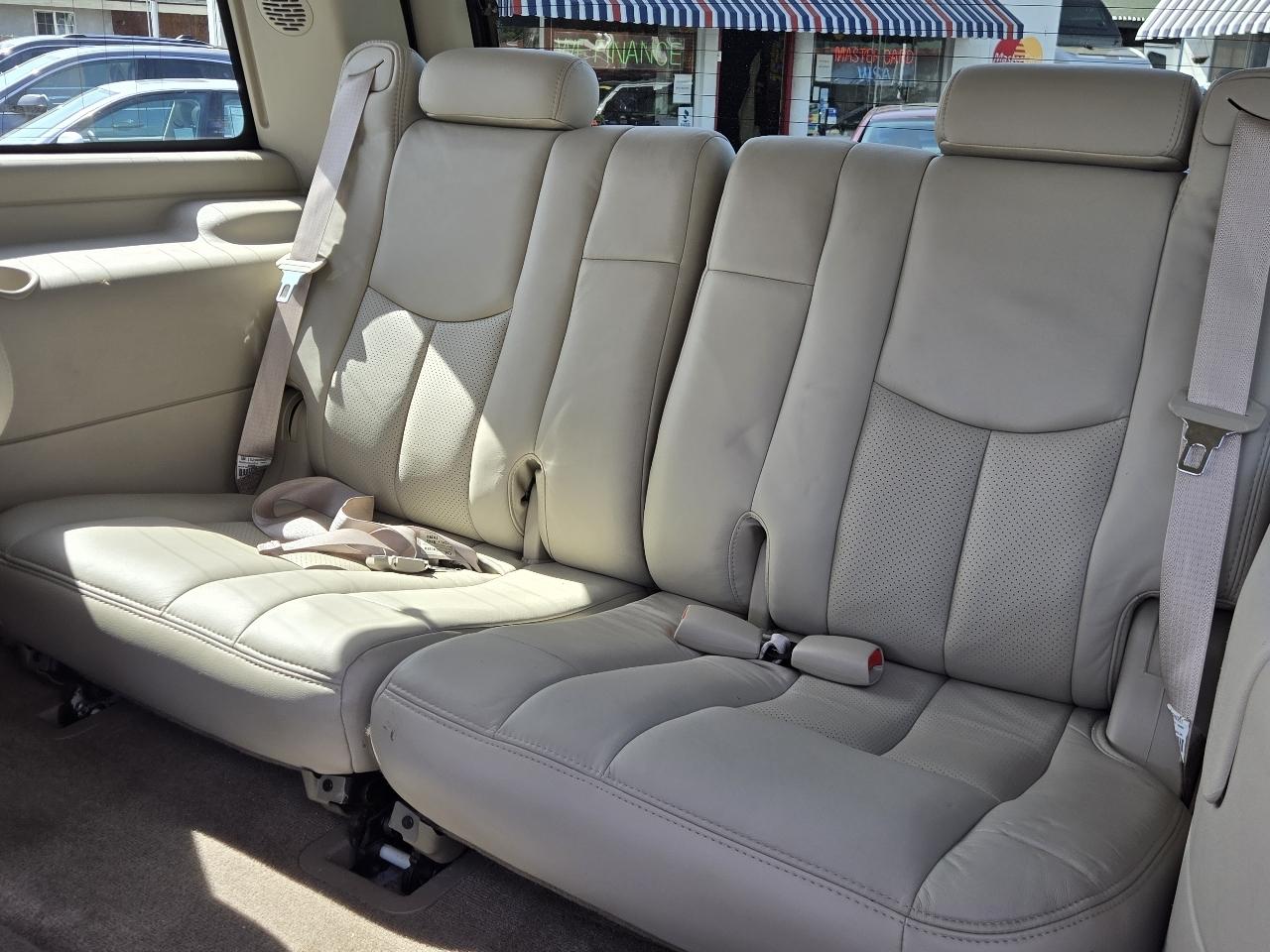 Cadillac Escalade  2004