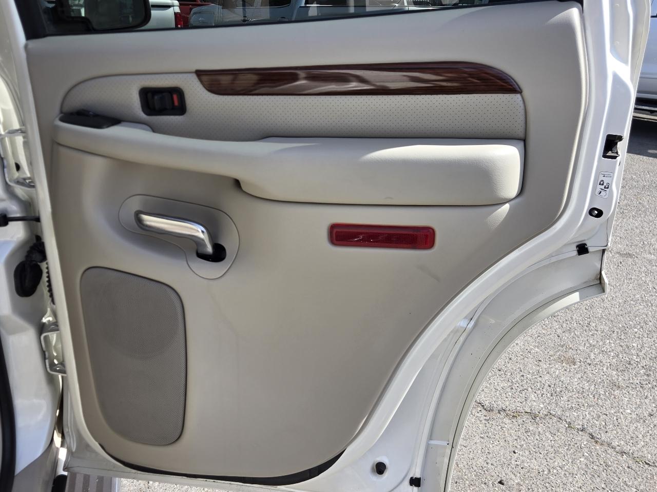 Cadillac Escalade  2004