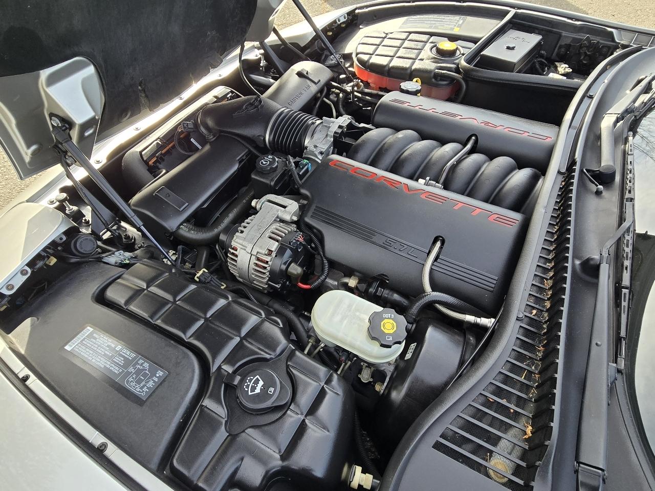 Chevrolet Corvette  2004